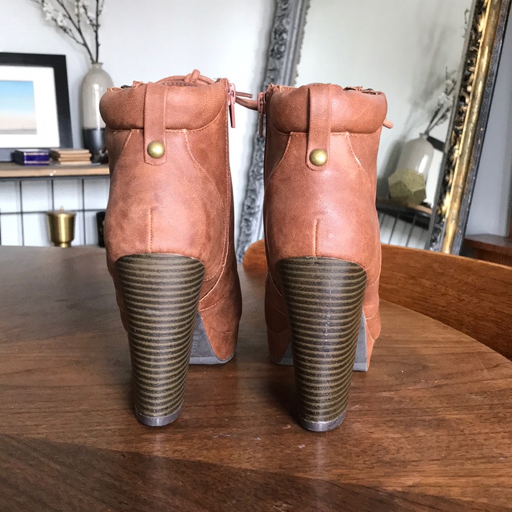 Material girl lace-up platform booties sz 9.5 new - Picture 3 of 6